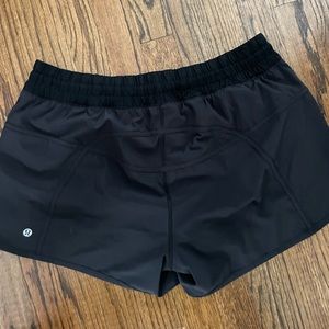 Lululemon tracker short great shape Size 12